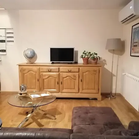 Saint-quentin-plaisance * Saint-Quentin (Aisne)